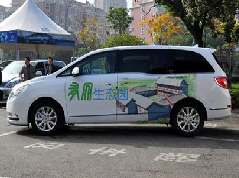 云阳户外车贴喷绘如何保持效果?